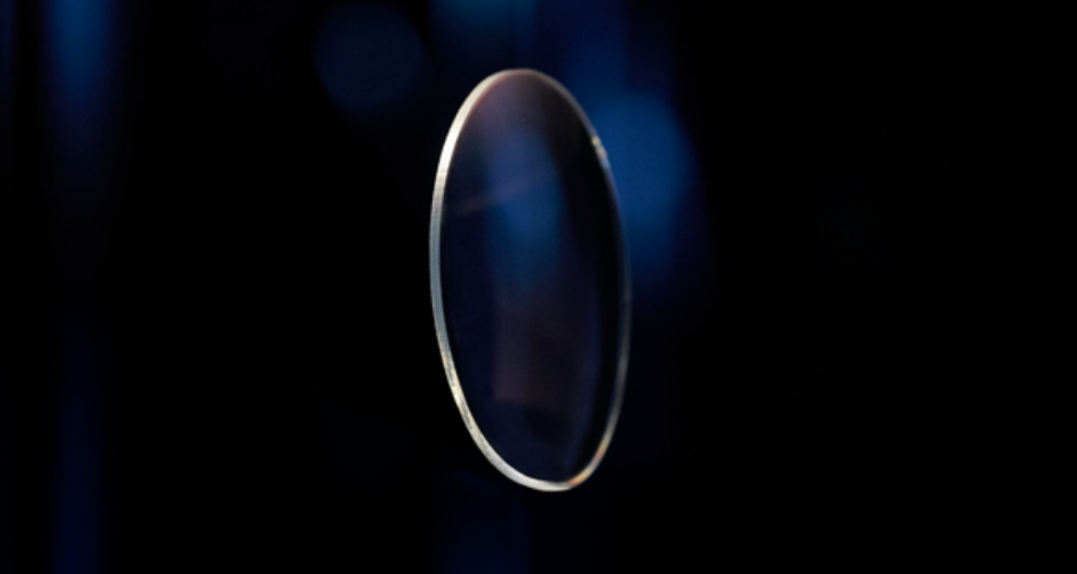 Essilor New Lens Technology Announces the Crizal Sapphire UV